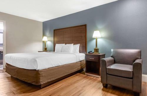 Rock Hill Cabin | Econo Lodge Rock Hill Northeast