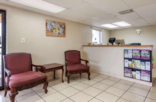 Florida South Atlantic Coast Cabin | Econo Lodge Sebring