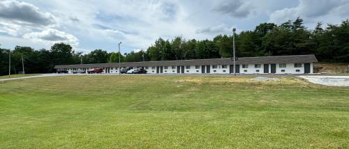 Crossville Hotel | Economy Inn