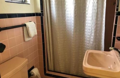 Cypress Gardens Hotel | Economy Suites