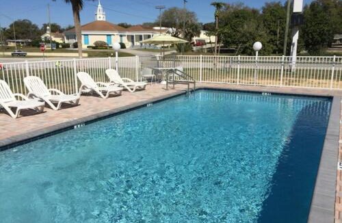 Cypress Gardens Hotel | Economy Suites