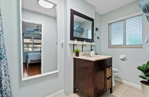 Central Oakland Park House | Egrets Den - Cozy studio with centrally located in charming Oakland Park