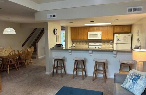 Ocean Ridge House | Egret’s Pointe Townhouse Sleeps 9 Amenities & POOLS included. GOLF CART
