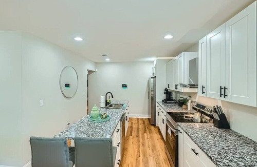 Pittsburgh House | Elegant Atlanta Haven | 3 Bedroom Near Downtown