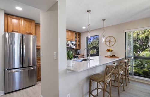 Hunt Club Condo | Elegant Golf Villa in the PGA National. Pool. Golf. Beach. Spa. Dog friendly.
