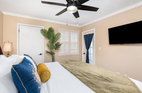Ocean Side Village Apartment | Elegant Ground Floor King Bed Condo - ME2