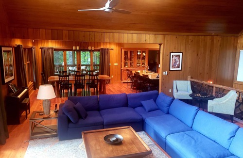 Tuckasegee Cottage | Elegant Lake Front Home with Breathtaking Views in the Heart of Appalachia.