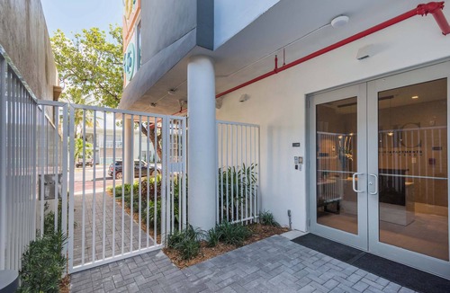 Flamingo/Lummus Apartment | Elegant SoBe 2 Bedroom Apartment