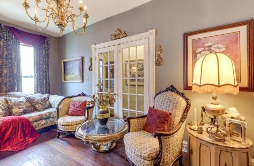 Downtown Baltimore House | Elegant Upton Rowhouse 2 Mi to Inner Harbor!