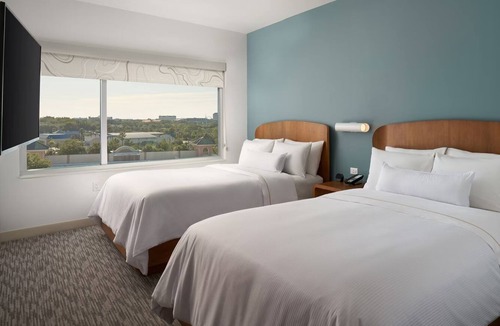 Williamsburg Hotel | Element Orlando | 2 Queen Room | Close to Outlets & Orlando Hotspots