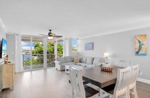 Meadows House | Eleuthera - 2x2 Fully Updated Old Town Waterfront Corner Condo