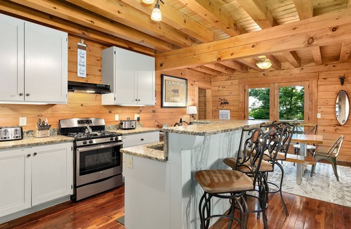 Asheville Cabin | Elk Mountain Lodge: An AVL Mountain Escape w/Hot Tub, Fireplace, Hi-Speed Wifi