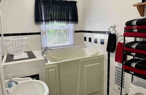 Gilbert House | Ellis Trail Lodging in Gilbert West Virginia across from the Rockhouse trails