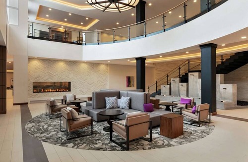 Berkeley Heights Hotel | Embassy Suites by Hilton Berkeley Heights