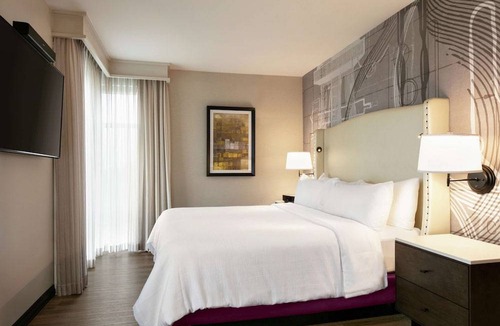 Berkeley Heights Hotel | Embassy Suites by Hilton Berkeley Heights
