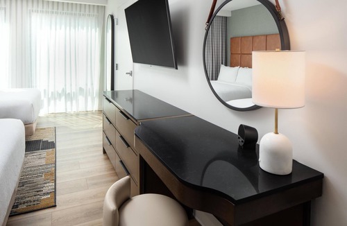 Downtown Chattanooga Hotel | Embassy Suites By Hilton Chattanooga Downtown