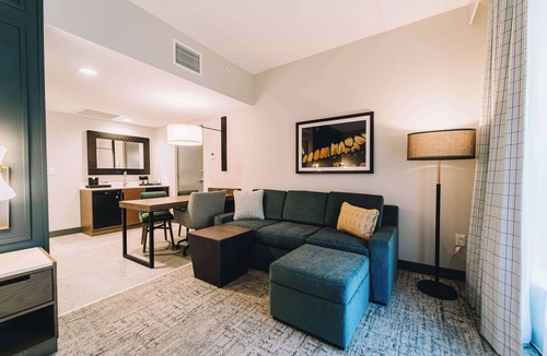 Gatlinburg Hotel | Embassy Suites By Hilton Gatlinburg Resort