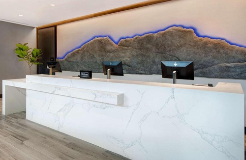 Alpharetta Hotel | Embassy Suites By Hilton Alpharetta Halcyon
