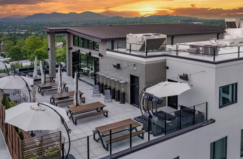 Downtown Asheville Hotel | Embassy Suites By Hilton Asheville Downtown