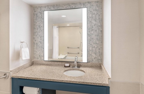 Estero Hotel | Embassy Suites by Hilton Fort Myers Estero