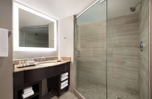 Alpharetta Hotel | Embassy Suites by Hilton Atlanta Alpharetta