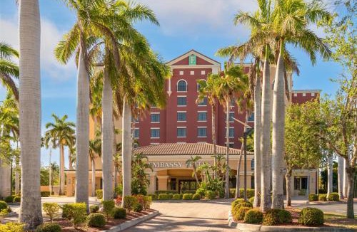 Estero Hotel | Embassy Suites Fort Myers - Estero