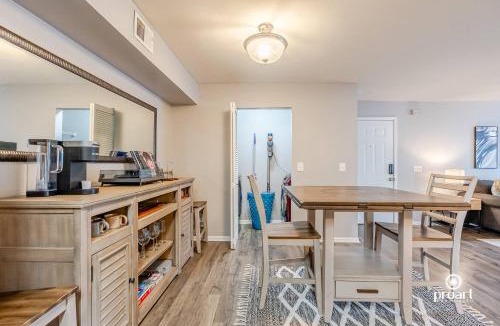 Indian Bayou Apartment | Emerald Gem 0.7 miles from beach