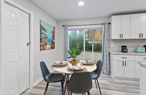 North Decatur House | Emory Family Stay | Fenced Yard & Pet Friendly