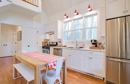 Andersonville House | Enchanting Andersonville Home Steps to Norris Lake
