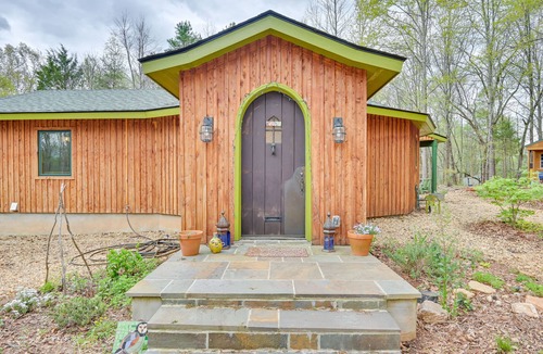 Shelby Cottage | Enchanting Shelby Cottage on 12 Acres w/Hot Tub!