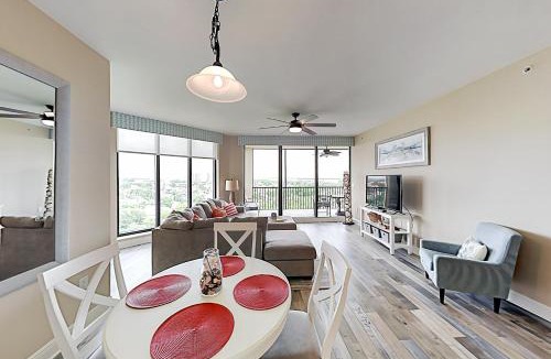 Cape Harbour Apartment | Endless Summer at Cape Harbour Unit #618