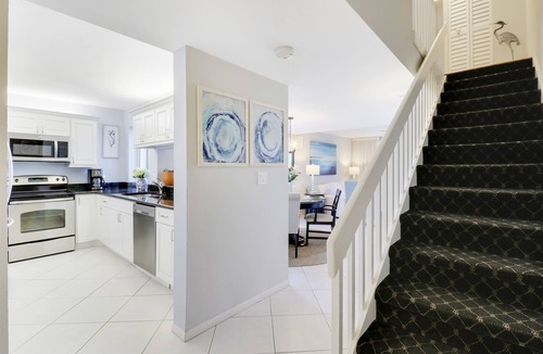 Jupiter Bay House | Endless Summer,Jupiter Walk to Beach & Restaurants!