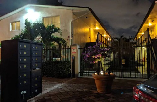 Riverside Park Apartment | Endless Summer Rentals 3 bedroom 2 Bath - entire apartment