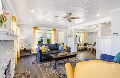 West Palm Beach Apartment | Enjoy a historic Florida cottage near Intracoasta