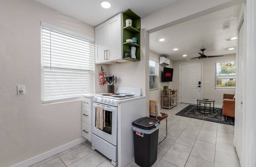 United Central House | Enjoy being minutes from Central Ave’s local gems, vibrant downtown spots and the beach!