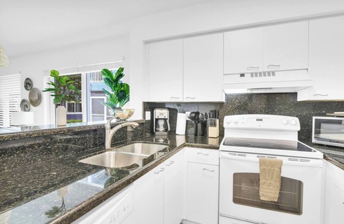 Mission Bay Apartment | Enjoy our 2 bedroom, 2 bath ground floor apartment in West Boca Raton