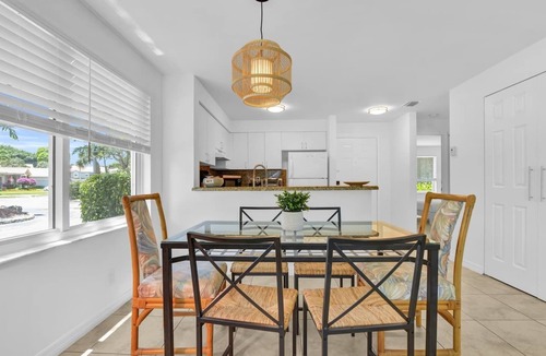 Boca Raton Apartment | Enjoy our 2 bedroom, 2 bath ground floor apartment in West Boca Raton