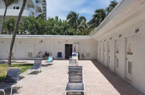 Mid Beach Apartment | Enjoy the Beach and Miami Lifestyle, Ocean font Studio