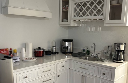 Fort George Island House | Enjoy this Little paradise detached guest house with your loved ones! pool, Dock