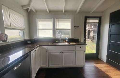 Toccoa House | Enjoyable 2-bedroom house with AC in charming Toccoa