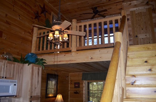Screamer Mountain Cabin | Entire cabin for rent, 30-day minimum stay.