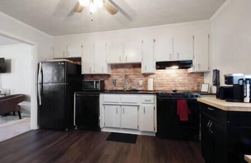 Berea House | Entire Duplex 10 Mins from DT Greenville