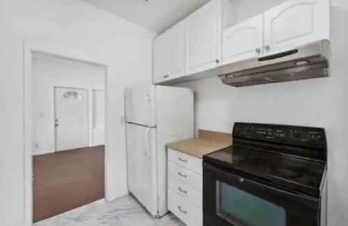 Old Northwood Historic District House | Entire Home Close to the Beach and City Center!