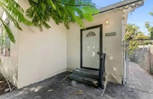 Old Northwood Historic District House | Entire Home Close to the Beach and City Center!