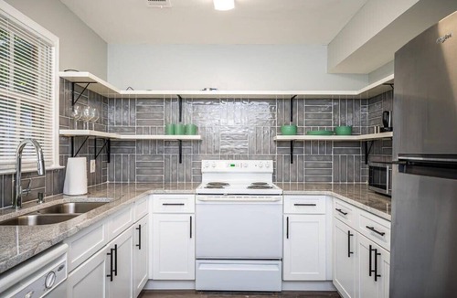 Norcross Condo | Entire Home in Norcross, 7 Min to I-85