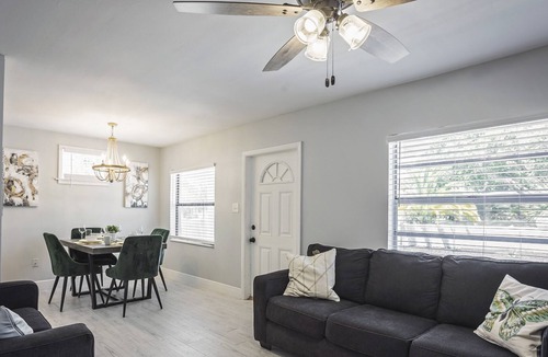 Temple Crest House | Entire home near Bush Garden， USF， Moffitt center