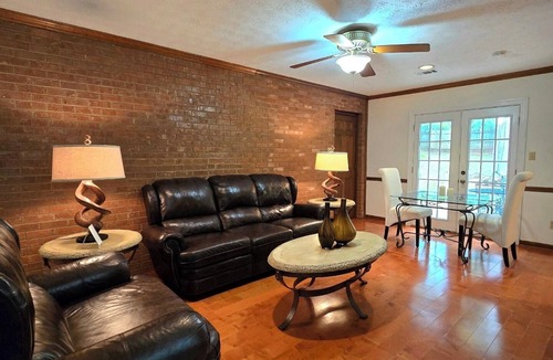 Stone Mountain House | Entire Home Near Atlanta World Cup/Sleeps 5