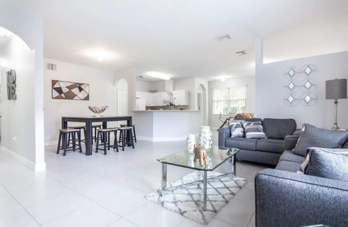 Ludlam House | *Entire House South of Kendall, North of FL Keys*