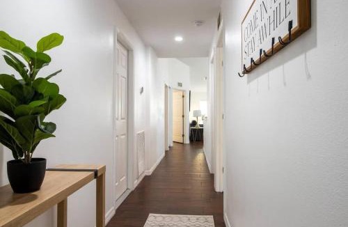 Dade City House | Entire Modern Home in Dade City