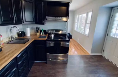 Rossville House | Entire Private Home near Balt City/John Hopkins